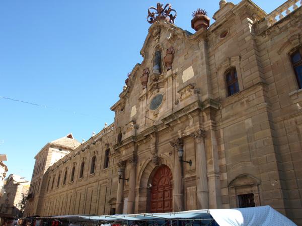 7.8.2012 '...no ha estat possible oblidar que la Universitat va néixer com una imposició de Felip V'  Cervera -  Giliet de Florejacs