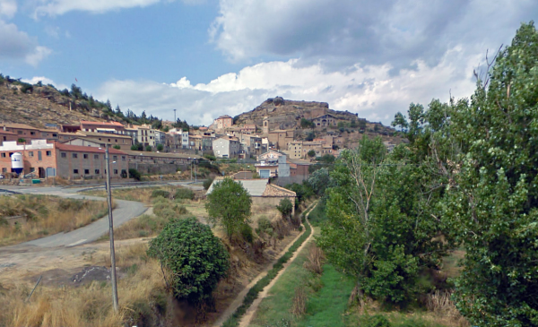 10.08.2012 Vista general del poble  Biosca -  google