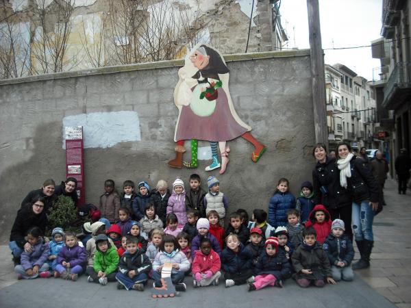 25.2.2013 Els infants de P4 i P5 participen en la Vella Quaresma  Guissona -  Ajuntament de Guissona