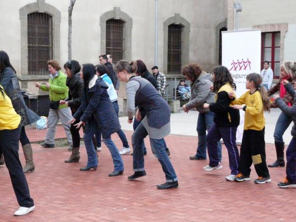 8 de Març de 2013 gravació de la flashmob  Cervera -  La Segarrenca