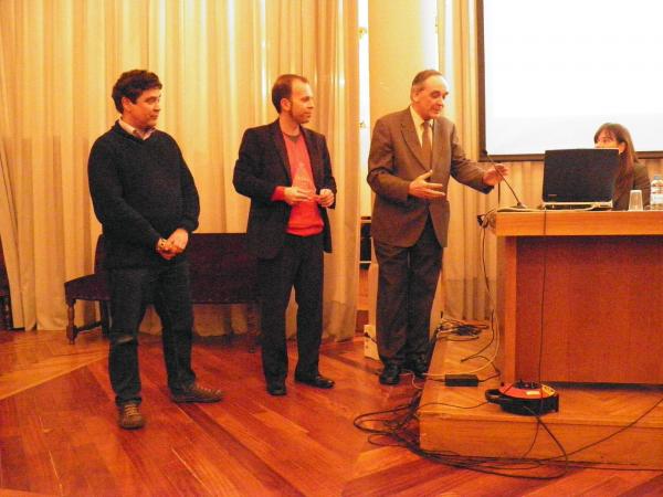 12.3.2013 Josep Guitart, Josep Ros i l’alcalde de Guissona Xavier Casoliva a l'entrega del premi Musa-Àuriga concedit al Museu de Guissona Eduard Camps  Guissona -  Ajuntament de Guissona