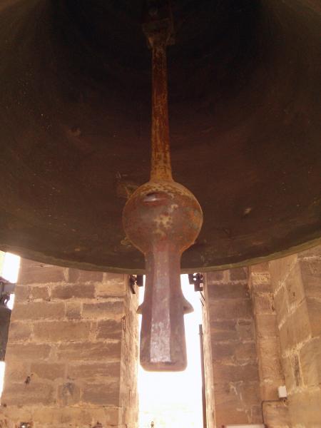 06.05.2013 Detall del badall d'una campana  Santa Coloma de Queralt -  Ramon Sunyer