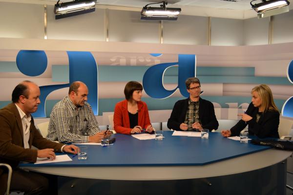 3.5.2013 Debat sobre la Segarra a l’ARA TV. Ramon Royes, alcalde de Cervera, Antoni Borràs, responsable de regadius de la Unió de Pagesos, Cristina Peris, tècnica del Pla comarcal Inclusió i cohesió social a la Segarra i Albert Turull, president del Fòrum l'Espitllera  Barcelona -  ARA TV