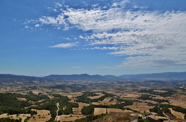 28.8.2012 Paisatge des del Mirador  Forès -  M.Rosa Ferre