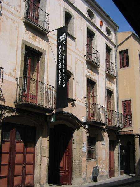 Detall exterior de la Casa Museu Duran i Senpere - Cervera