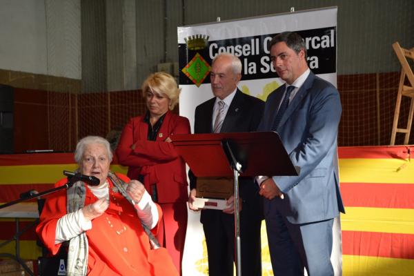 26 de Octubre de 2013 L’agent literària Carme Balcells, de Sant Fe (Les Oluges),  premiada per la per la trajectòria vital  Torà -  CC Segarra