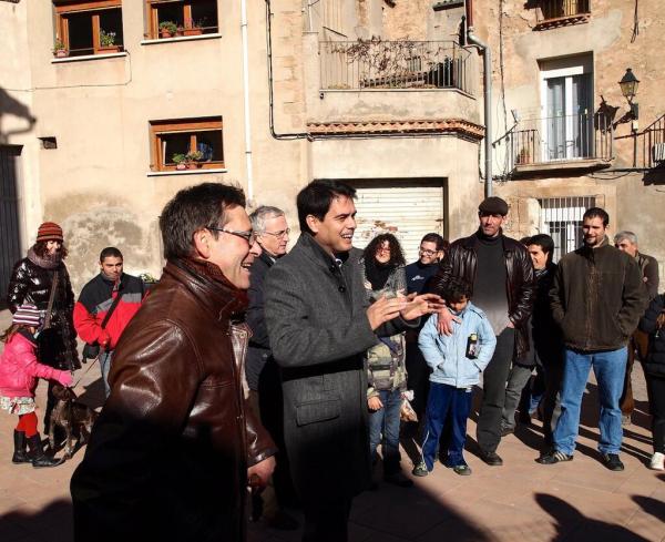 23 de Novembre de 2013 Marc Castells, diputat de la Diputació de Barcelona, acompanyat de l'alcalde dels Prats de Rei, Francesc Duocastella anunciant la solució adoptada  Els Prats de Rei -  Tribus de la Segarra