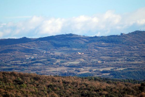 la zona nord del territori comparteix paisatge amb el Solsonès