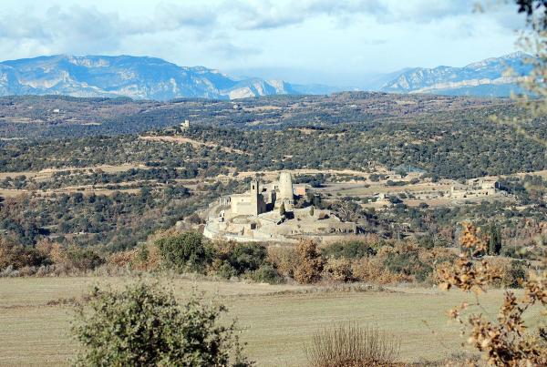 26 de Desembre de 2013 Vista del poble  Lloberola -  Ramon Sunyer