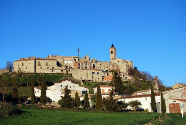 4.4.2015 Vista del poble  Aguiló -  Ramon Sunyer