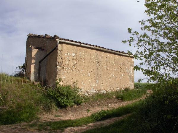 4.5.2014 cabana de teula amb cisterna  Torà -  Ramon Sunyer