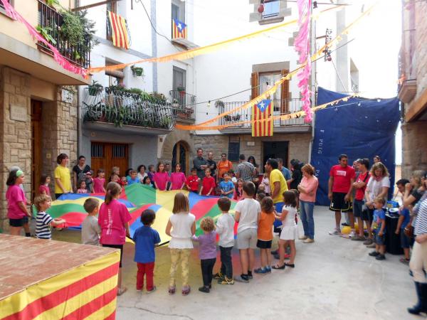 10.5.2014  inflables pels infants  Palou -  Ajuntament TiF