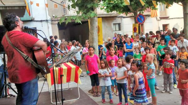 23.6.2014 Revetlla a  Capdevila  Guissona -  Premsa Guissona