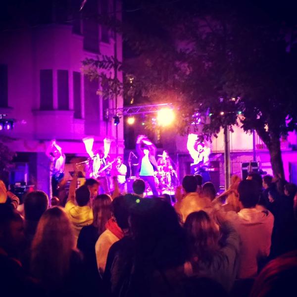 6 de Setembre de 2014 ball a la plaça  Sanaüja -  Ramon Sunyer