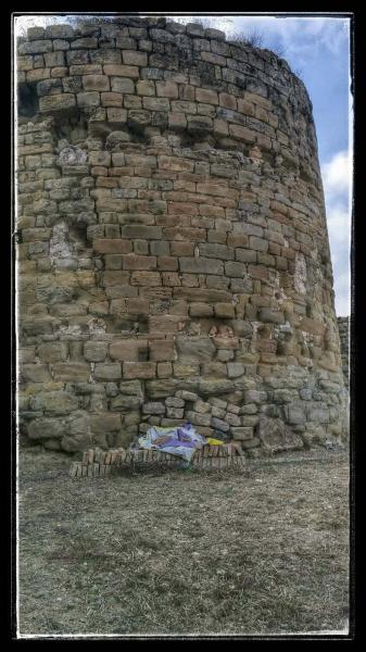 2.11.2014 Castell conegut popularment com la torre dels Moros  Talteüll -  Ramon Sunyer