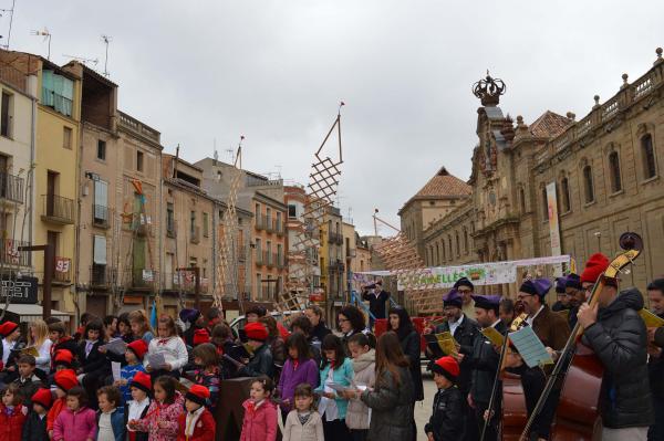 5.4.2015 cantada de caramelles  Cervera -  Josep M. Escudé