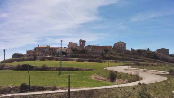 2.4.2015 vista del poble  Bellmunt de Segarra -  Ramon Sunyer