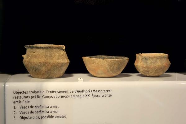 8.6.2015 Vasos de ceràmica  Guissona -  Museu Guissona