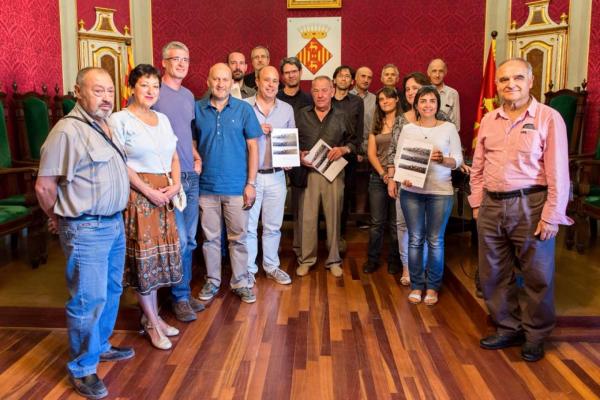 Foto dels representants de les entitats que van participar en l'elaboració del Pla de Paisatge Foto dels representants de les entitats que van participar en l'elaboració del Pla de Paisatge