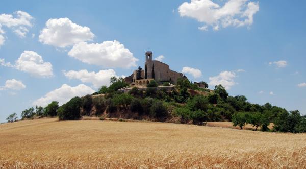 7.6.2015 vista del poble  Montfalcó Murallat -  Ramon Sunyer