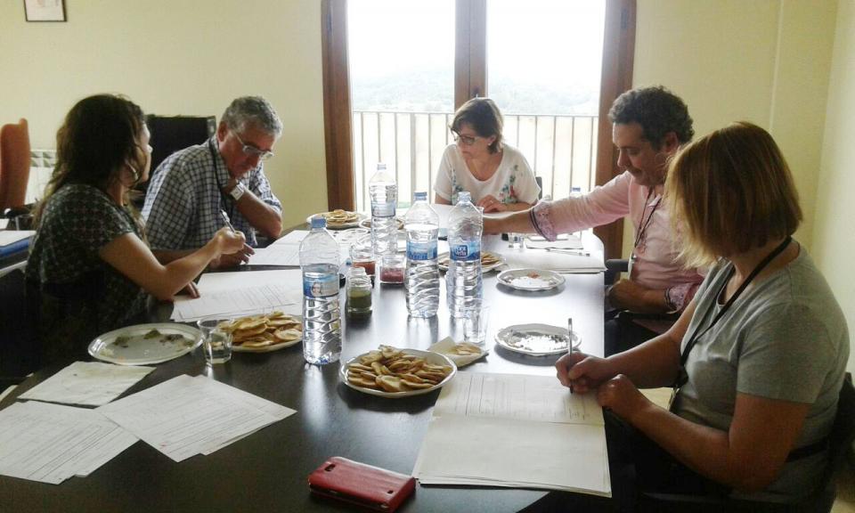13.6.2015 - Jurat del concurs de sals aromatitzades - Argençola - Carme Monclús