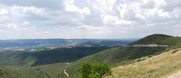 31.5.2015 Mirant al sud  Pinós -  Ramon Sunyer