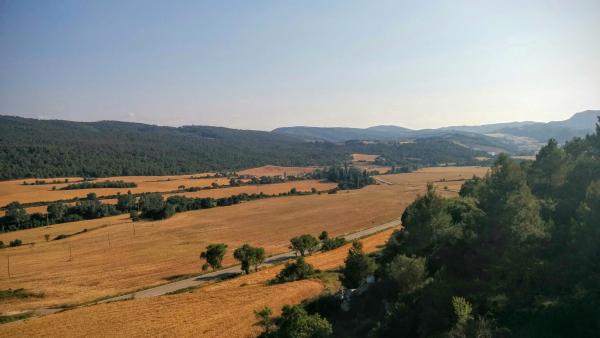 24.6.2015 paisatge de la vall  Valldeperes -  Ramon Sunyer