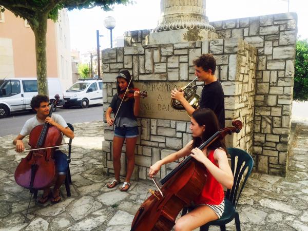 20.7.2015 Alumnes assajant  Cervera -  Càtedra Cervera