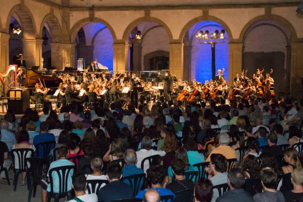 21.7.2015 Concert inaugural amb la Jove Orquestra Nacional de Catalunya  Cervera -  Jordi Prat