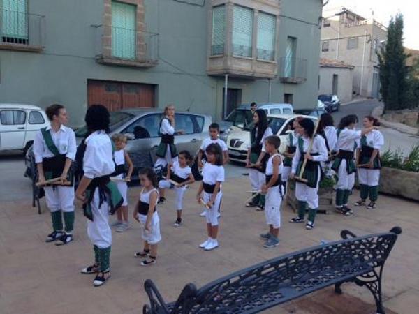 Sedó llueix colla infantil de Ball de Bastons