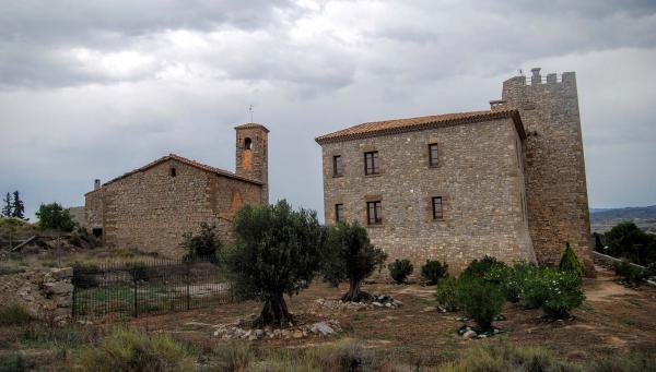 12 de Setembre de 2015 església i castell  La Curullada -  Ramon Sunyer