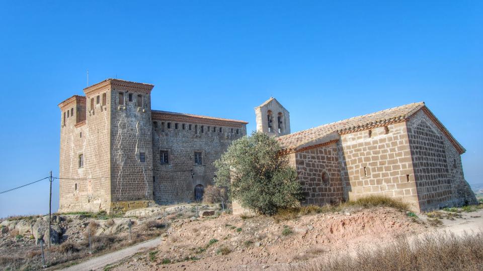 24.1.2016 Castell gòtic (XV, XVI) i Església Santa Anna(XV)  Montcortès de Segarra -  Ramon Sunyer