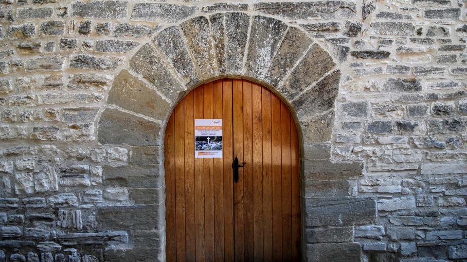 13.9.2015 Porta església de sant Jaume  Pallerols -  Ramon Sunyer