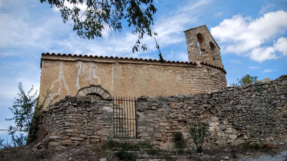 13.9.2015 Església de Santa Maria romànic  Montfar -  Ramon Sunyer