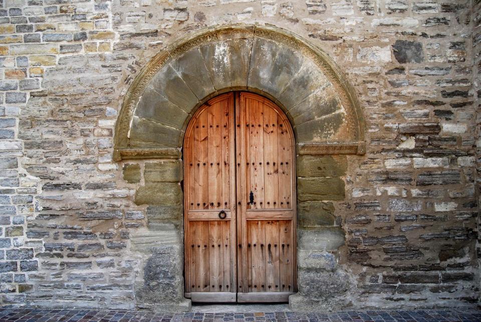 13.9.2015 Porta Església de Sant Antolí  Sant Antolí i Vilanova -  Ramon Sunyer