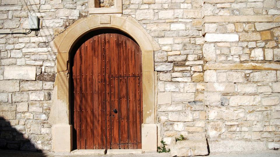 7.2.2016 Porta Església Sant Salvador  Montoliu de Segarra -  Ramon Sunyer