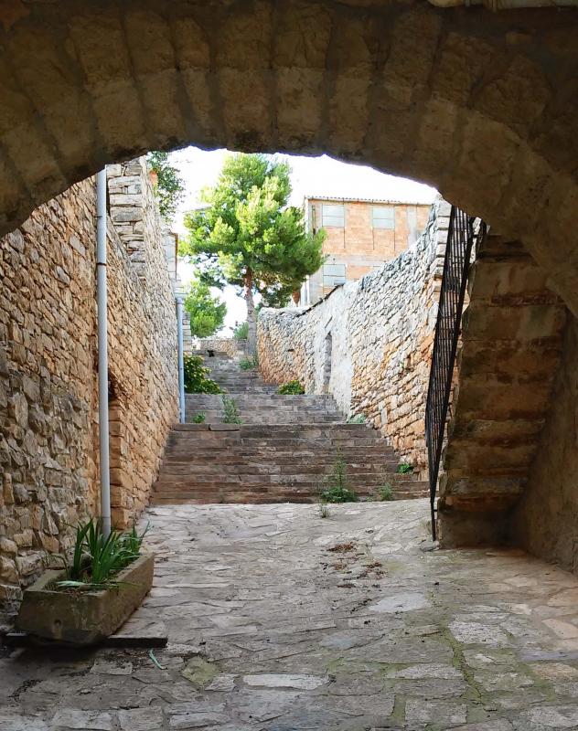 12.7.2014 portal  Montornès de Segarra -  Autor