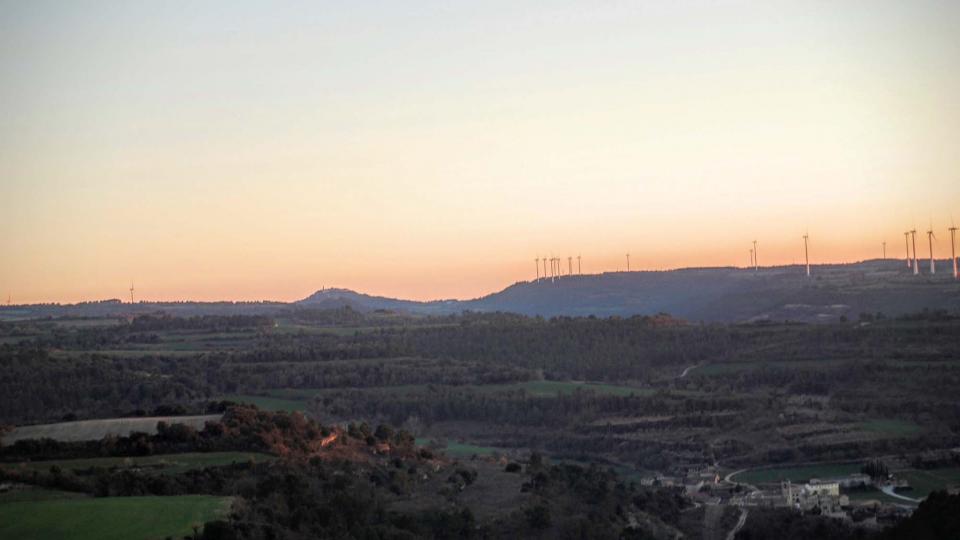 20.2.2016 mirant a Forès  L'Ametlla de Segarra -  Ramon Sunyer