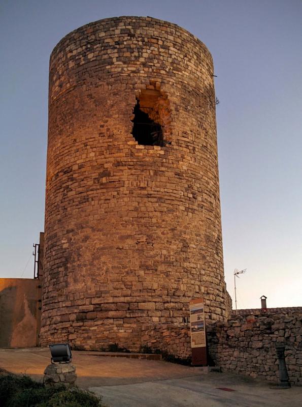 20.2.2016 torre romànica s. XI  L'Ametlla de Segarra -  Ramon Sunyer