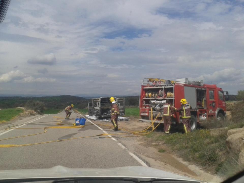 3.4.2016 INCENDI A LA CARRETERA LOCAL L-314  -  Miquel Yago