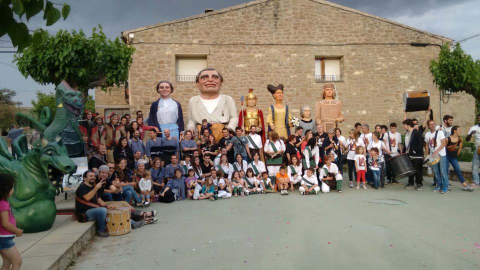 4.6.2016 3r  aniversari de la colla Ball de Bastons de Sedó  Sedó -  Centre Social de Sedó i Riber