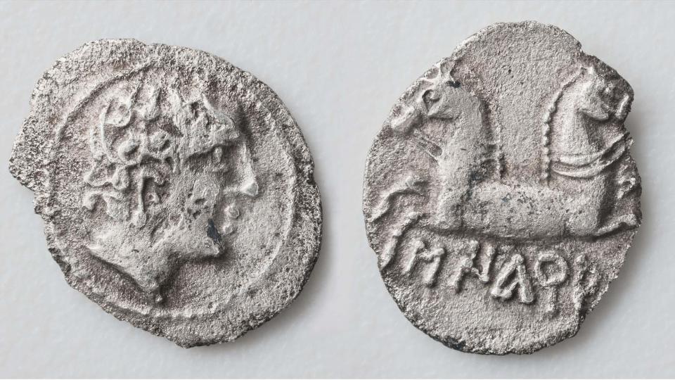 Moneda ibèrica de finals del segle III aC amb la inscripció Sikarra