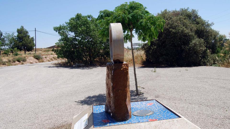 24.6.2016 monument aigua  Concabella -  Ramon Sunyer