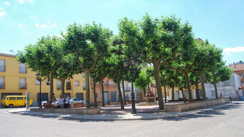 10.7.2016 Plaça del Doctor Perelló  Sant Guim de Freixenet -  Ramon Sunyer