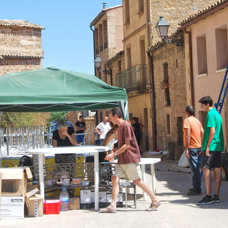 14 de Agost de 2016 preparant la festa major  Florejacs -  Ramon Sunyer