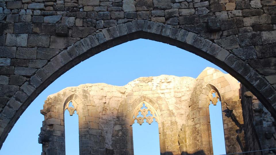 24.8.2016 monestir de Santa Maria de Vallsanta  Guimerà -  Ramon Sunyer