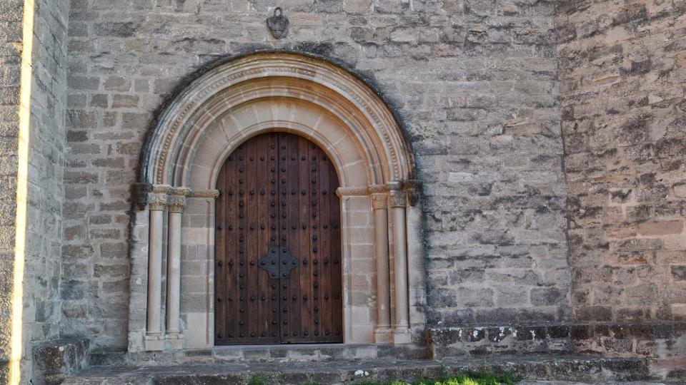 8.10.2016 Església de Santa Maria portalada nord  Rubió -  Ramon Sunyer
