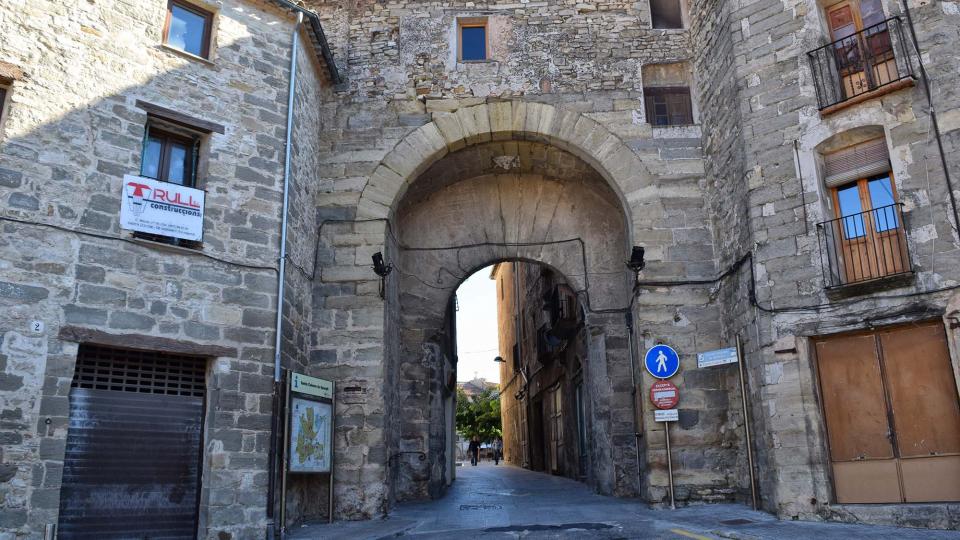 30.10.2016 portal  Santa Coloma de Queralt -  Ramon Sunyer