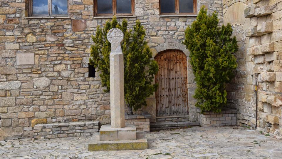 12.3.2017 Creu de terme del camí de Forès  Conesa -  Ramon Sunyer