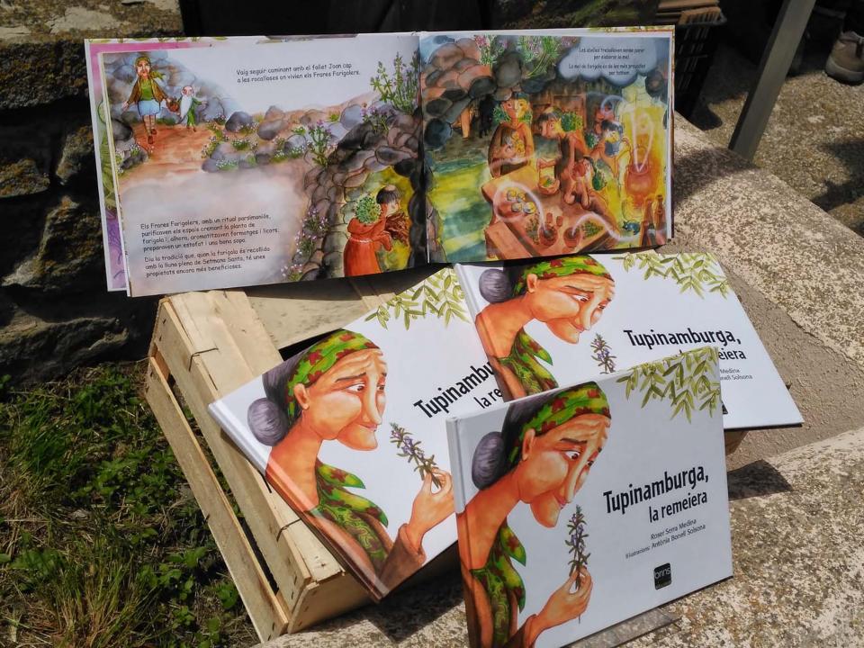 9.6.2018 - Presentació del conte Tupinamburga - Argençola - Silvia Escura